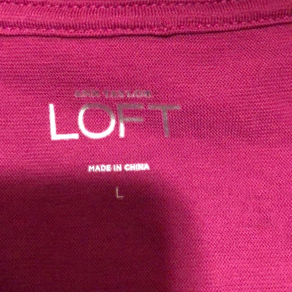 GORGEOUS Loft Tee - Picture 3 of 3
